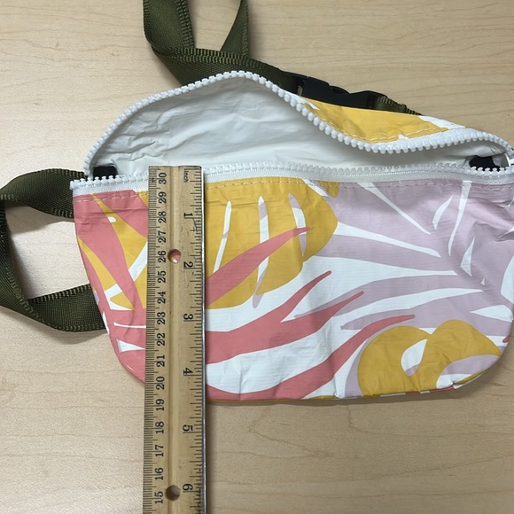 ALOHA Collection Colorful Leaf Print Coated Tyvek Fanny Pack. - Picture 7 of 7